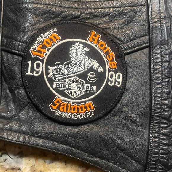 Leather Works Genuine Leather Motorcycle Biker Vest Size 42 Black Patches Men - Picture 9 of 9